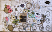 Load image into Gallery viewer, Scrapbook Kits 2022